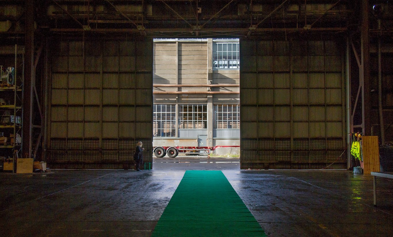 Inde i Refshaleøen stor silo