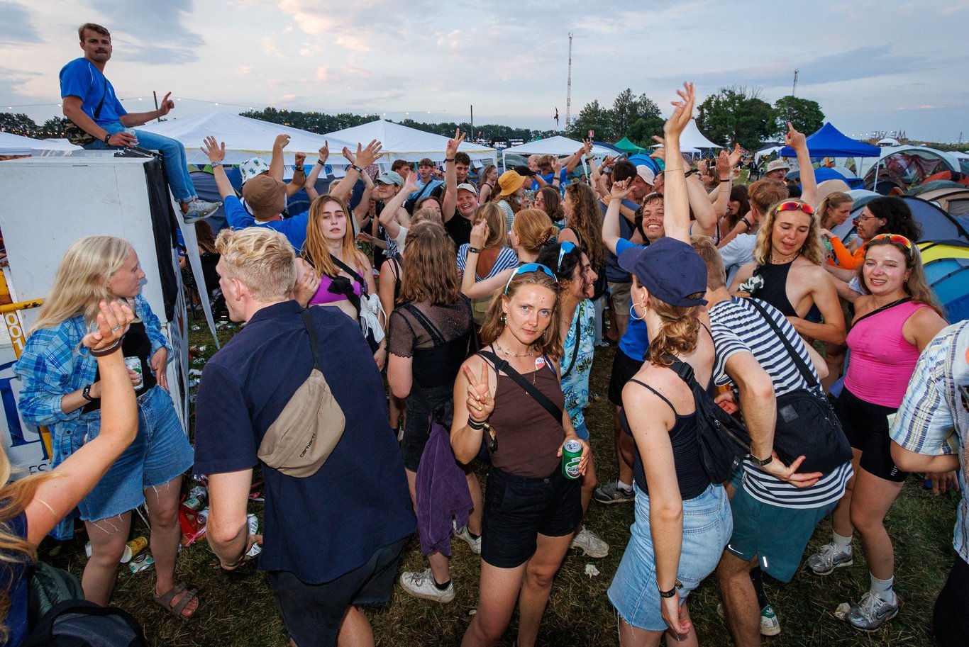 Opvarmningsdage på campingpladsen ved Roskilde Festival, June 2022